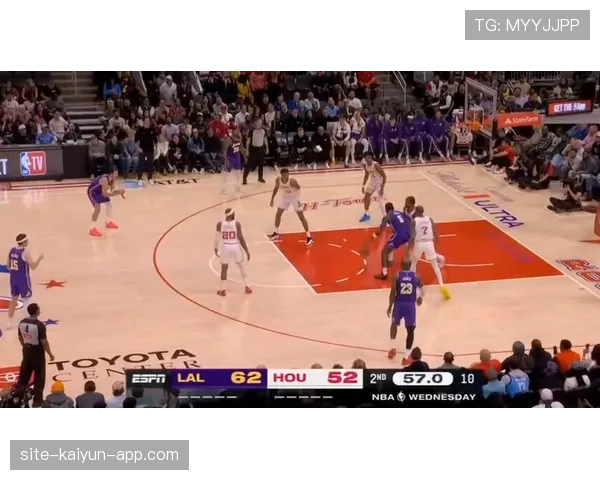 东契奇挡拆中投效率远超哈登拉开攻防转换差距