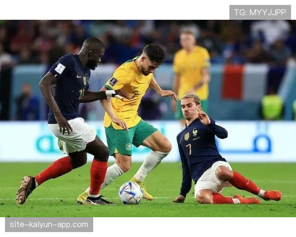 内维斯在英超强强对话中的中场战术价值分析